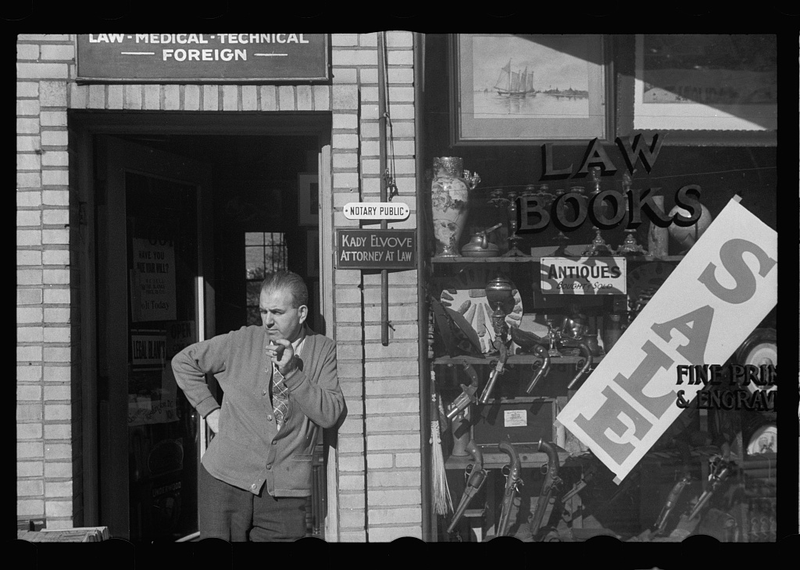 Illustration for article titled Bookstores